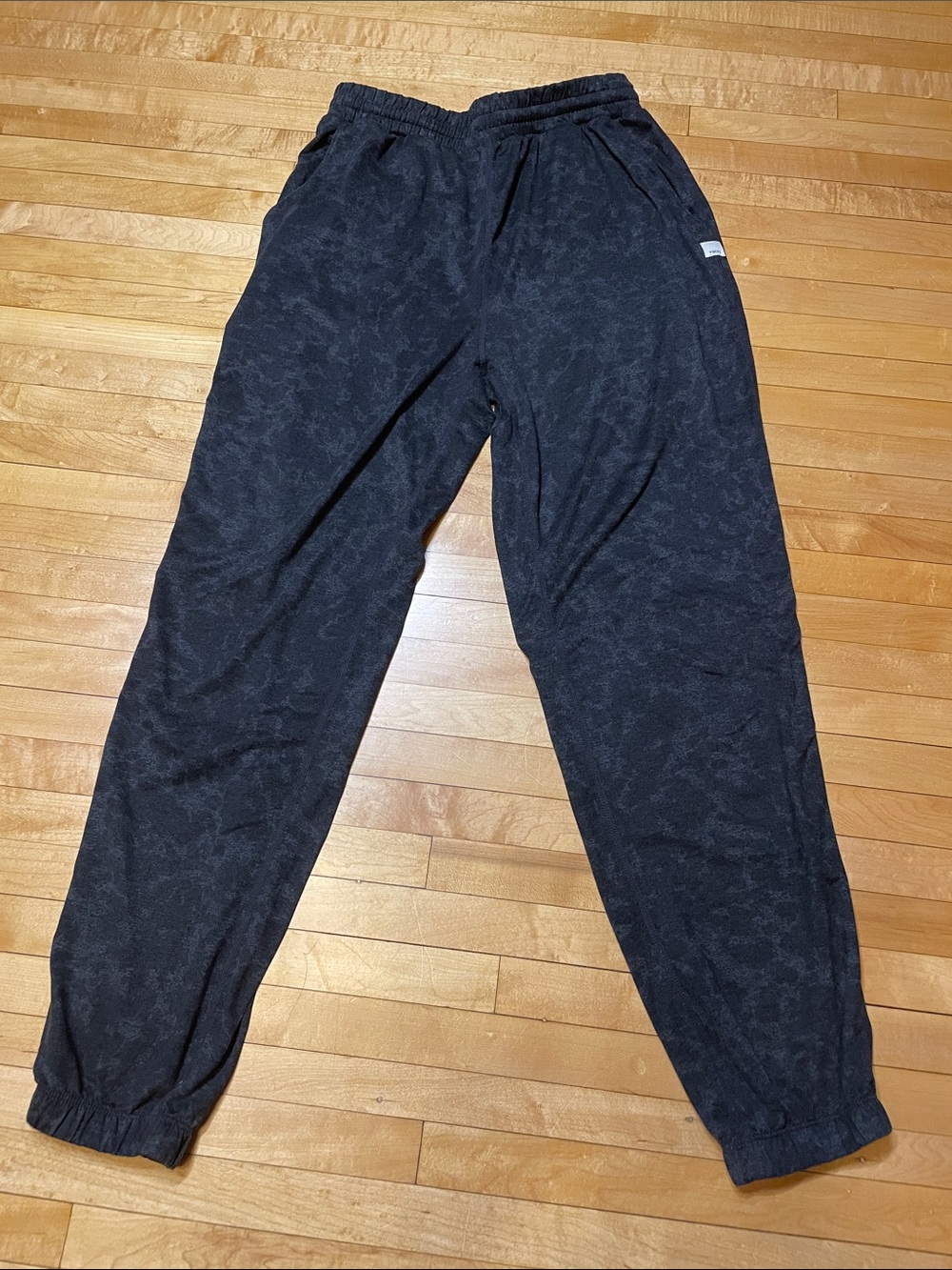 Vuiori Black Camo Textured Jogger Pants Size Small EUC Hidden Drawstring